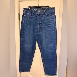 American Eagle Outfitters Mom Jean